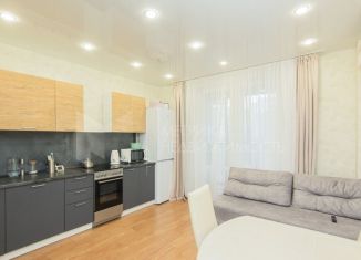Продается 3-комнатная квартира, 70 м2, Тюменская область, улица Фёдора Достоевского, 18