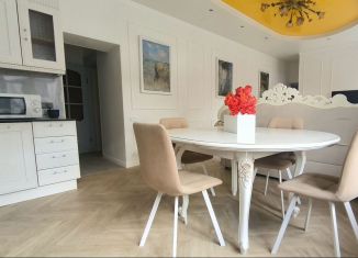 Сдается 5-комнатная квартира, 110 м2, Москва, улица Большая Ордынка, 17с1, ЦАО