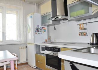 Продается 3-ком. квартира, 69 м2, Благовещенск, Партизанская улица, 69