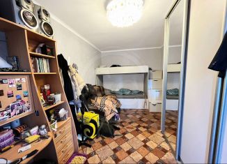 Продажа 1-ком. квартиры, 14.2 м2, Оренбург, улица Конституции СССР, 10
