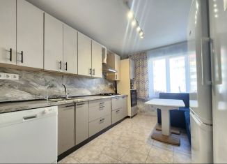 Продам двухкомнатную квартиру, 62 м2, посёлок Парголово, улица Первого Мая, 107к1