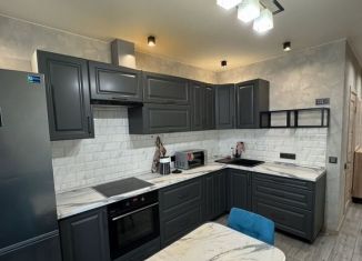 Сдам однокомнатную квартиру, 40 м2, Саратов, улица имени Александра Кривохижина, 4, ЖК Авиатор