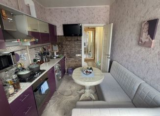 Продам 1-ком. квартиру, 41 м2, Краснотурьинск, улица Серова, 16