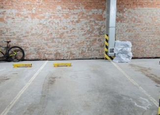 Сдача в аренду машиноместа, 17 м2, Удмуртия, улица имени 50-летия ВЛКСМ, 2