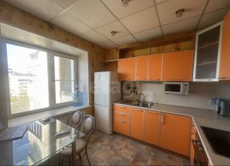 Продается 3-комнатная квартира, 68.9 м2, Озёрск, бульвар Гайдара, 4