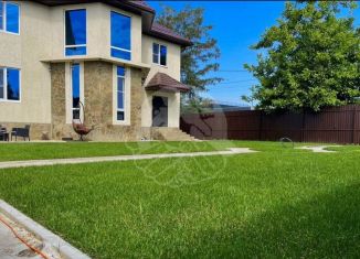 Продам дом, 405 м2, посёлок городского типа Тлюстенхабль, улица Ленина