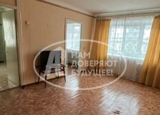 Продается 4-комнатная квартира, 62.5 м2, Чусовой, улица 50 лет ВЛКСМ, 4