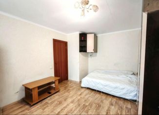 Продам 1-ком. квартиру, 31 м2, поселок городского типа Стройкерамика, улица Академика Дмитрия Козлова, 10