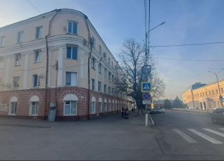 Продаю 2-ком. квартиру, 32 м2, Балашов, улица Ленина, 8