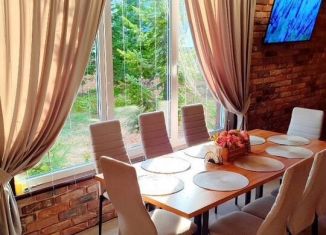 Сдается в аренду дом, 149.6 м2, поселок городского типа Шерегеш, улица Строителей