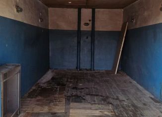 Сдаю гараж, 18 м2, Псковская область, Рижский проспект, 106Б