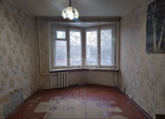 Продается трехкомнатная квартира, 60.7 м2, Кириши, улица Строителей, 14