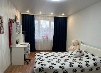 Двухкомнатная квартира на продажу, 51 м2, Дзержинск, улица Комбрига Патоличева, 9