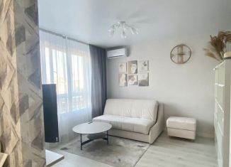 Сдается 1-ком. квартира, 40 м2, Краснодар, 2-я Российская улица, 162