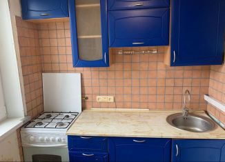 Продажа 2-комнатной квартиры, 46 м2, Орёл, улица Ломоносова, 11