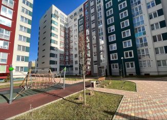 Продам 1-ком. квартиру, 37 м2, Калининград, Московский район