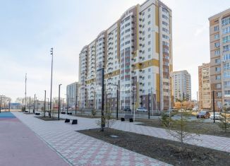 Продаю 1-ком. квартиру, 41 м2, Благовещенск, Заводская улица, 2/4, ЖК Лазурный Берег