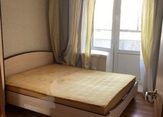 Сдается в аренду 3-комнатная квартира, 56 м2, Екатеринбург, Московская улица, 215, метро Геологическая