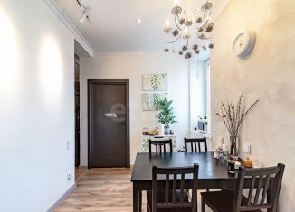 Продам 3-ком. квартиру, 78 м2, Сестрорецк, улица Володарского, 42