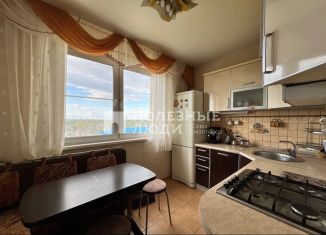 Продажа трехкомнатной квартиры, 80.5 м2, Чайковский, улица Гагарина, 7