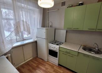 Однокомнатная квартира в аренду, 32 м2, Екатеринбург, улица Цвиллинга, 16, метро Геологическая
