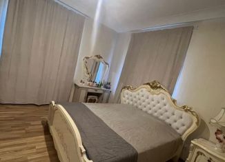 Сдается в аренду 4-ком. квартира, 90 м2, Санкт-Петербург, улица Седова, 79