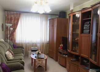 Продаю трехкомнатную квартиру, 60 м2, Мурманск, Кольский проспект, 150к3