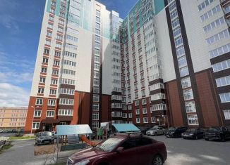 Продам 3-ком. квартиру, 89.3 м2, Смоленск, улица Александра Степанова, 12