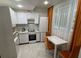 Сдаю 2-комнатную квартиру, 40 м2, Сочи, Ворошиловская улица, 9/5, микрорайон Бытха