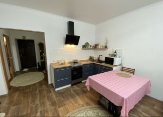 Сдам 1-ком. квартиру, 48 м2, Тобольск, микрорайон 7А, 27