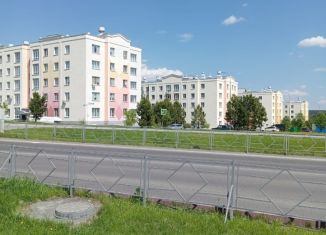 Продам 2-ком. квартиру, 43 м2, Кемеровская область, Кедровый бульвар, 3