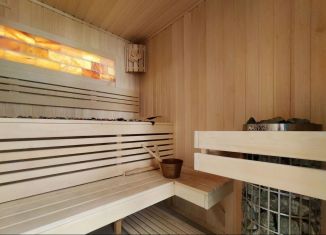 Продаю 2-ком. квартиру, 70 м2, Барнаул, Комсомольский проспект, 80Е