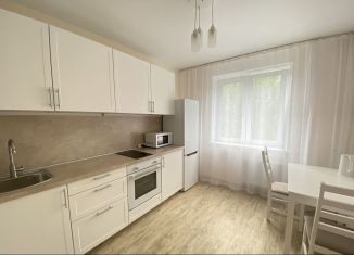 Сдаю в аренду 1-комнатную квартиру, 38.7 м2, Челябинск, улица Академика Макеева, 20, ЖК Макеев