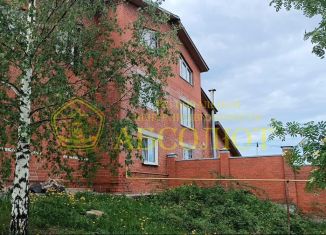 Продаю дом, 330 м2, Ревда, улица Герцена, 45