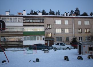 Продается однокомнатная квартира, 32.5 м2, поселок городского типа Белоярский, Юбилейная улица, 32А