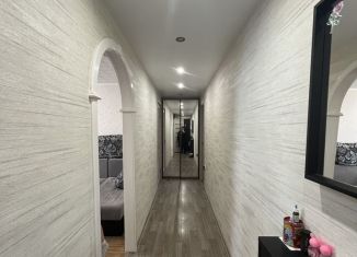 Продается 3-ком. квартира, 59 м2, Мурманск, улица Магомета Гаджиева, 9