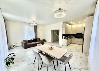 Продается дом, 180 м2, Ставрополь, улица Маяковского, 35, микрорайон № 6