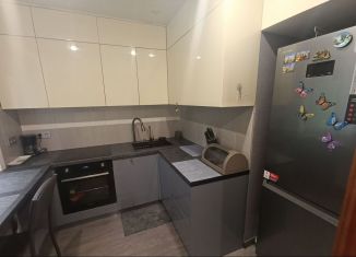 Продаю 2-ком. квартиру, 44 м2, Шелехов, 18-й квартал, 33