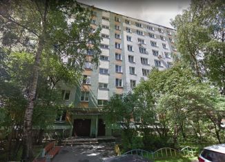 Продается трехкомнатная квартира, 59 м2, Москва, улица Кухмистерова, 16, станция Люблино