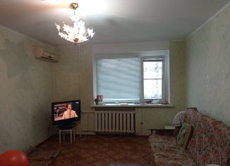 Продается трехкомнатная квартира, 59 м2, Михайловка, Поперечная улица, 16