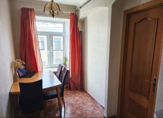 Двухкомнатная квартира на продажу, 69 м2, Санкт-Петербург, Гороховая улица, 31, муниципальный округ Сенной