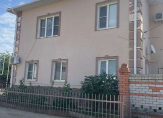 Дом на продажу, 180 м2, Камызяк, площадь Павших Борцов