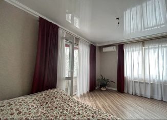 Продажа 2-ком. квартиры, 53 м2, Миасс, улица 8 Июля, 24к2