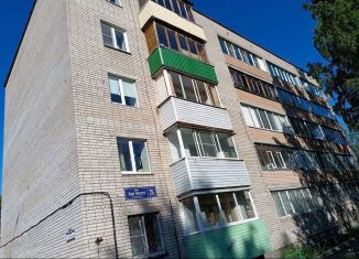 Сдаю 1-ком. квартиру, 34 м2, Петрозаводск, Волховская улица, 12, район Зарека