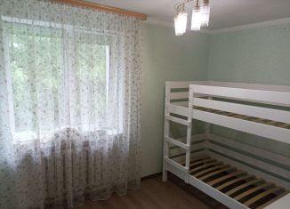 3-ком. квартира на продажу, 40 м2, поселок городского типа Нижнегорский, улица Победы