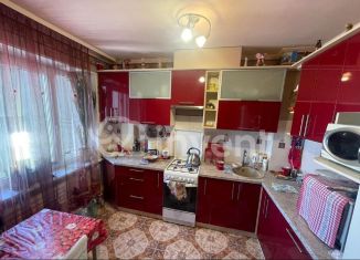 Четырехкомнатная квартира на продажу, 85 м2, Калининградская область, улица Гайдара, 125