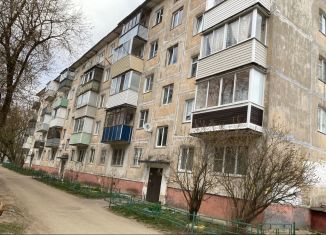 Продажа 2-комнатной квартиры, 43.3 м2, Чехов, улица Гагарина, 39