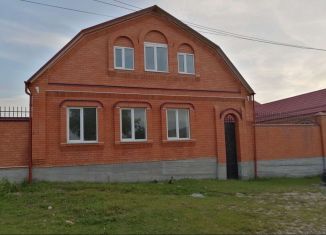 Продается дом, 697 м2, село Али-Юрт, улица С. Осканова