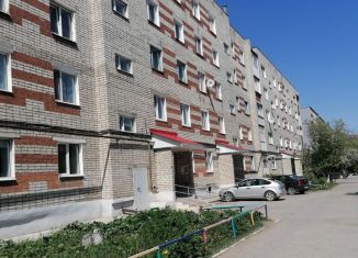 Продажа 4-комнатной квартиры, 73.9 м2, Красноуфимск, улица Ухтомского, 23