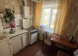 Сдача в аренду 1-ком. квартиры, 32 м2, Псков, улица Труда, 7